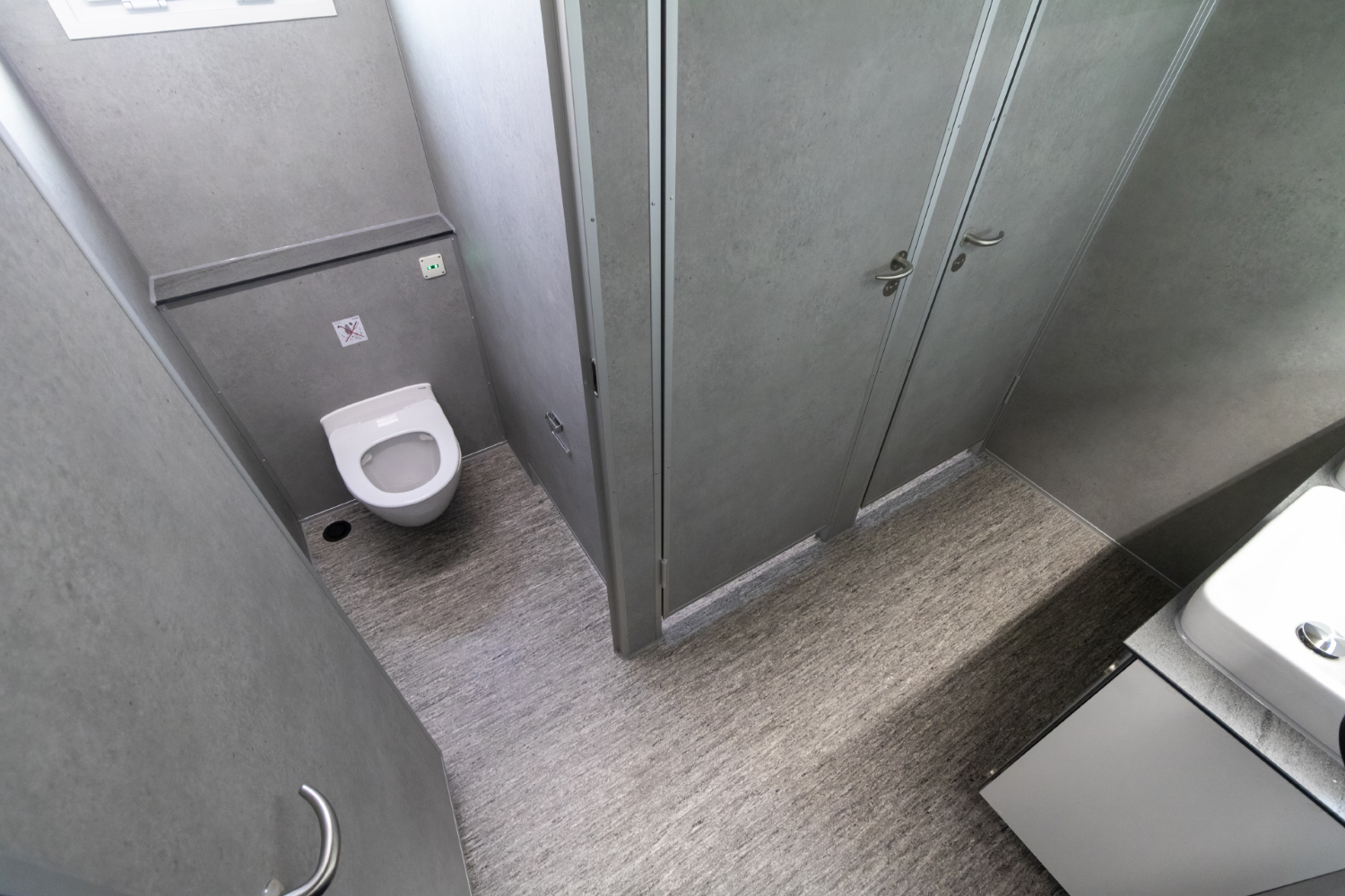 Toiletvogn 660 3+2+2 VIP