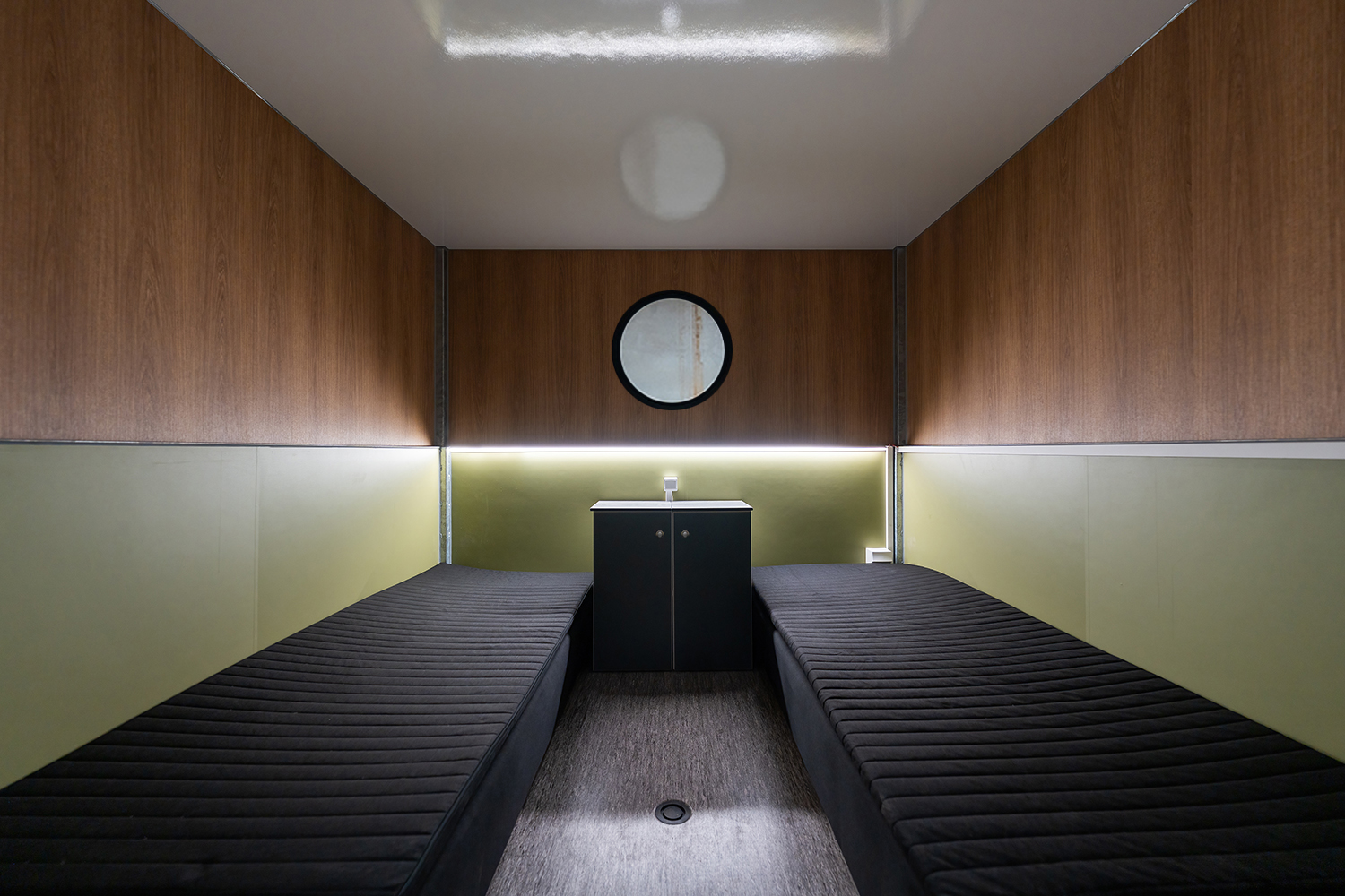 Xpand Møblering og folie