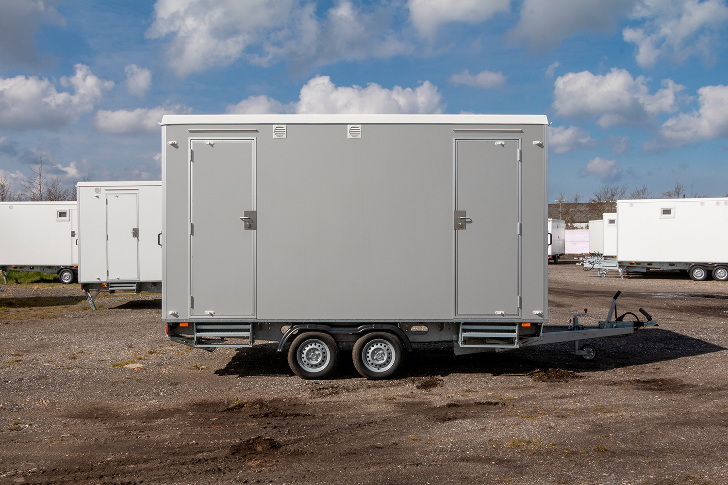 Toiletvogn 420 2+1+2