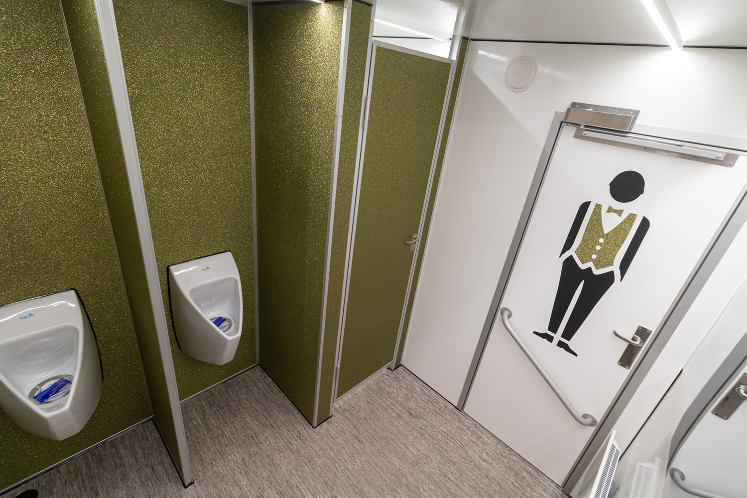 Toiletvogn 570 3+1+2 Recirkulation