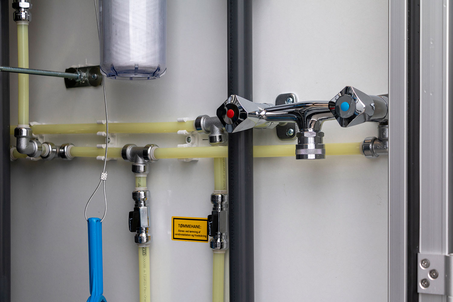 601a893ade67c2200ab648fe_Project-decon-20-60