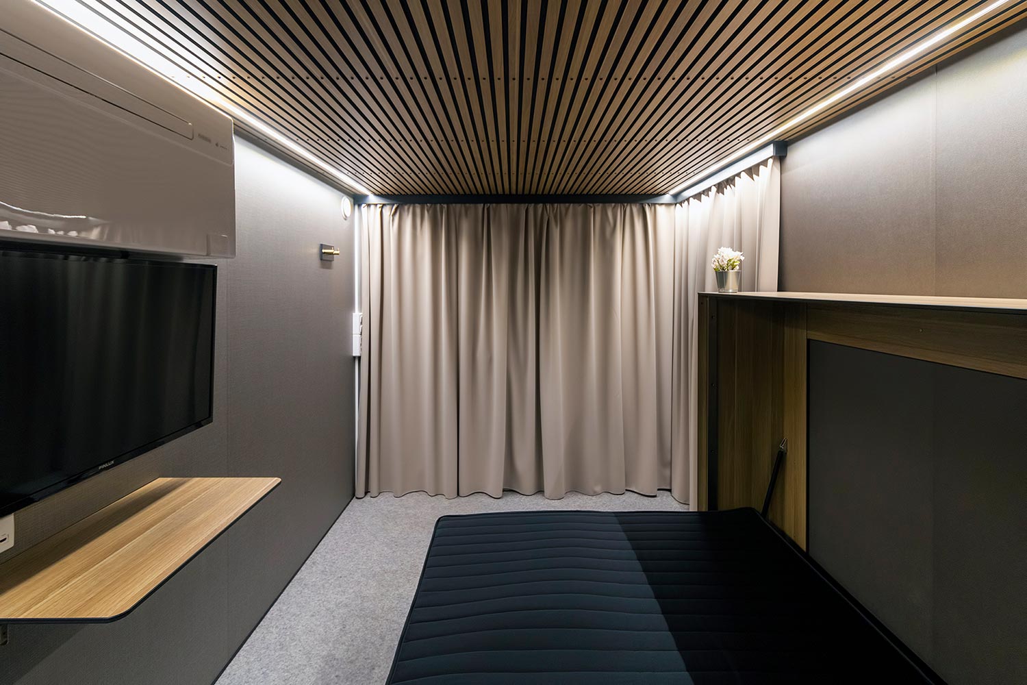 5f58d0335a8f510a5bddbec9_Hotel-02-50