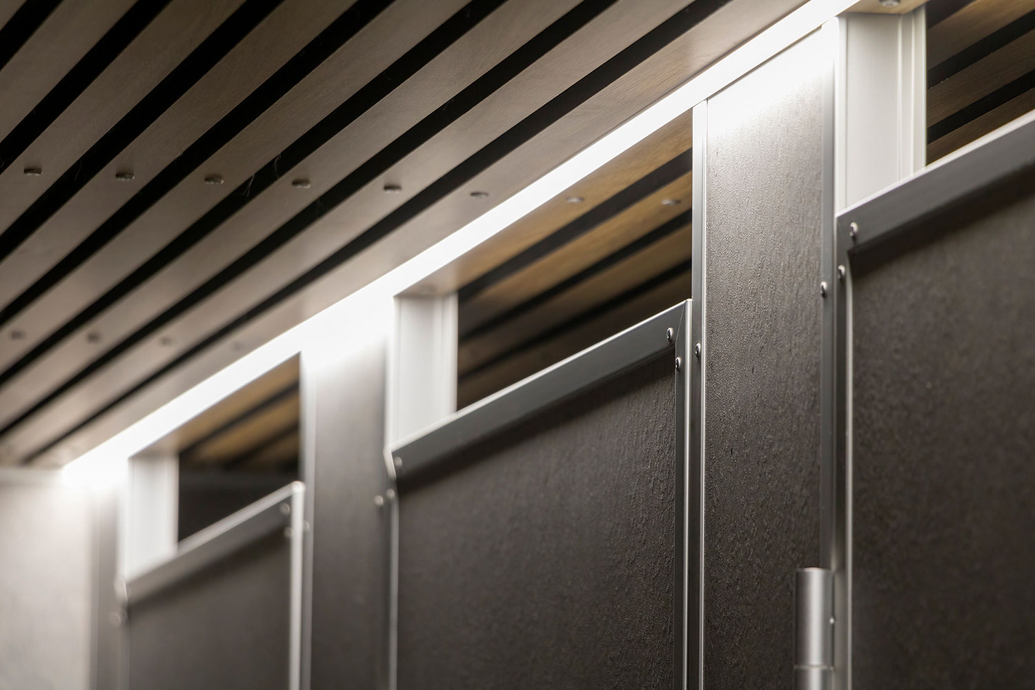 61927b7225837d1c6a9809b0_Project-luxury-toilet-05-60